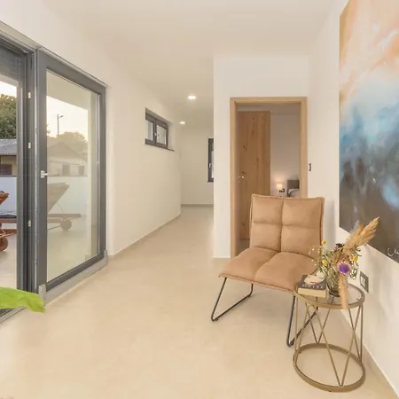 Hana Villa Pula
